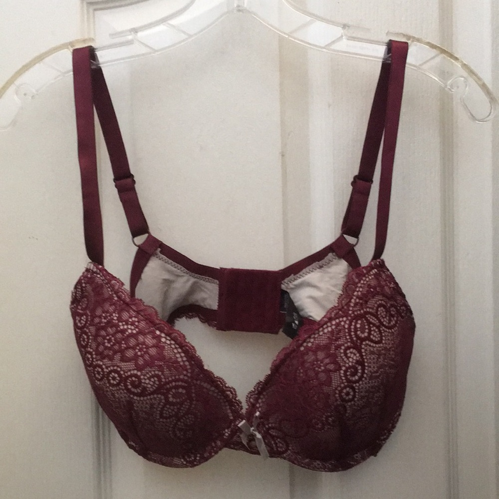 FINAL MARKDOWN Ladies’ Sexy Lacy Bra (36D)